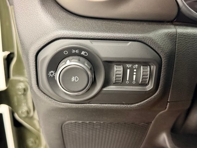 2021 Jeep Wrangler Willys Sport 4X4