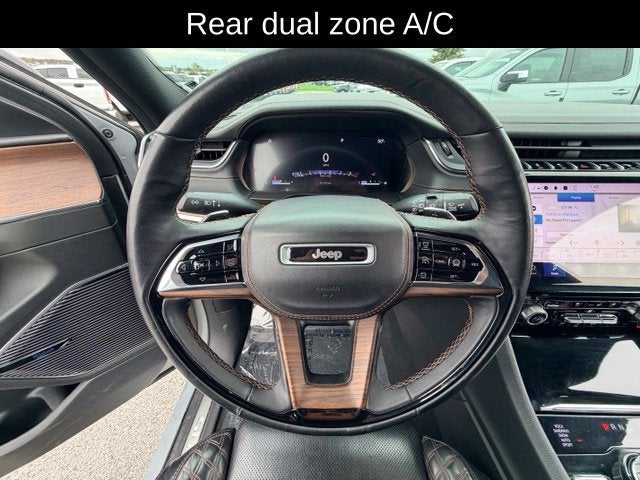 2022 Jeep Grand Cherokee Summit 4x4