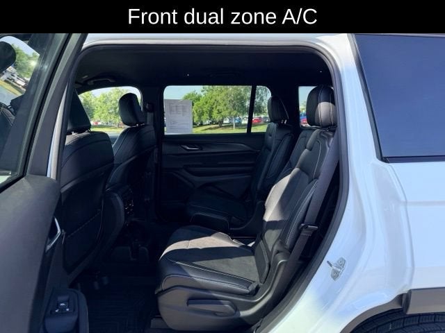 2025 Jeep Grand Cherokee L Altitude 4x4