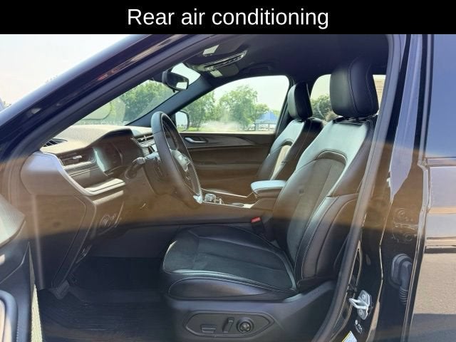 2024 Jeep Grand Cherokee L Altitude 4x4