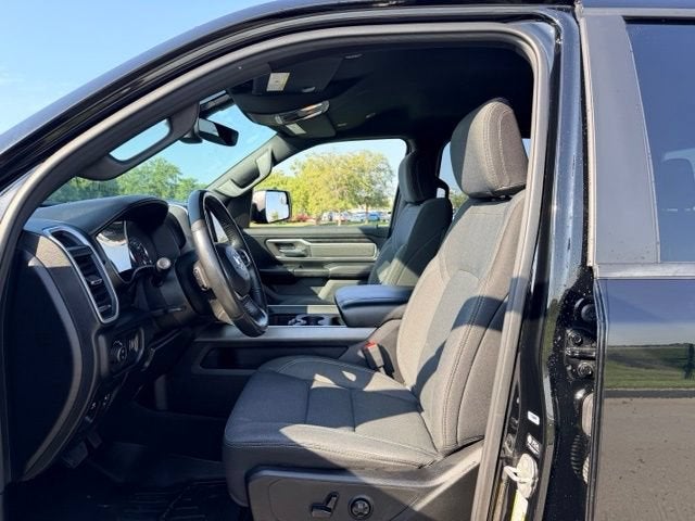 2021 RAM 1500 Big Horn Crew Cab 4x4 5'7" Box