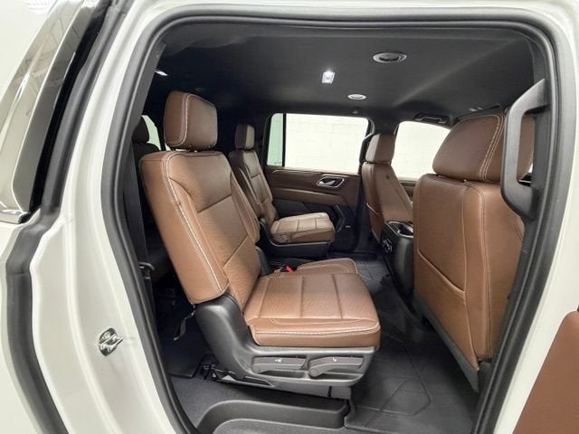 2022 Chevrolet Suburban High Country