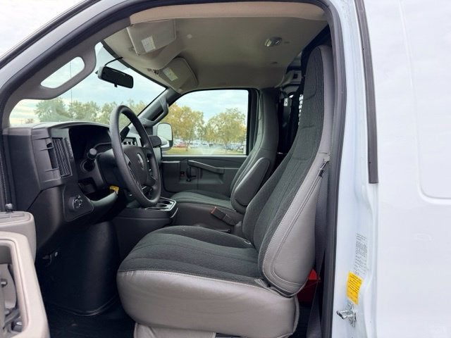 2025 GMC Savana Cargo Work Van
