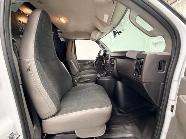 2025 GMC Savana Cargo Work Van