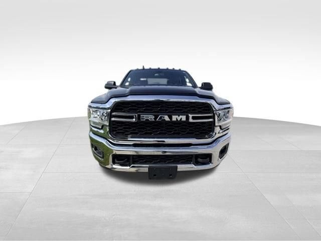 2022 RAM 2500 Tradesman Crew Cab 4x4 8' Box
