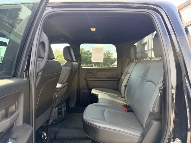 2022 RAM 2500 Tradesman Crew Cab 4x4 8' Box