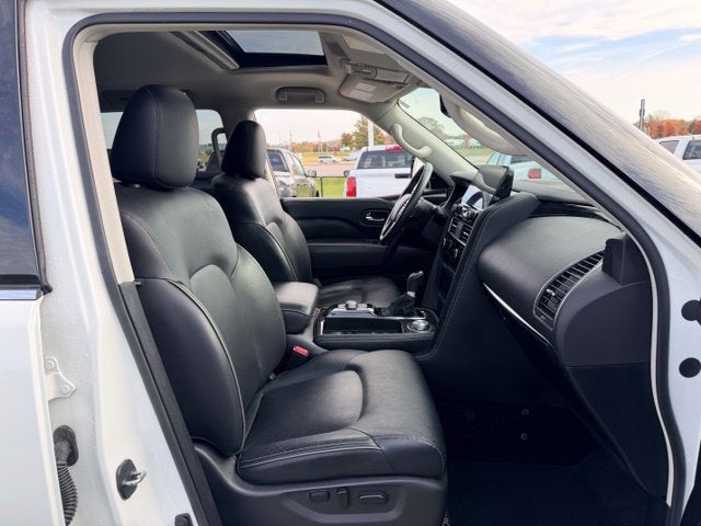 2022 INFINITI QX80 LUXE