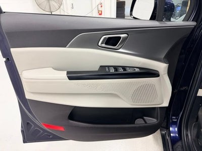 2022 Kia Carnival LX