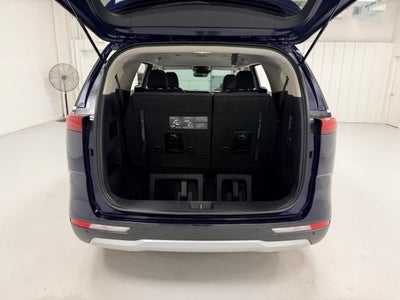 2022 Kia Carnival LX