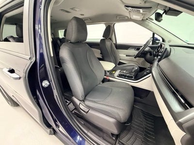 2022 Kia Carnival LX