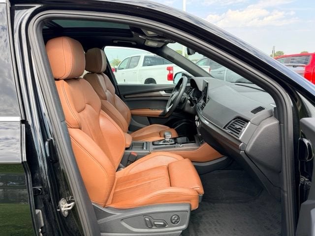 2022 Audi Q5 S line Premium Plus