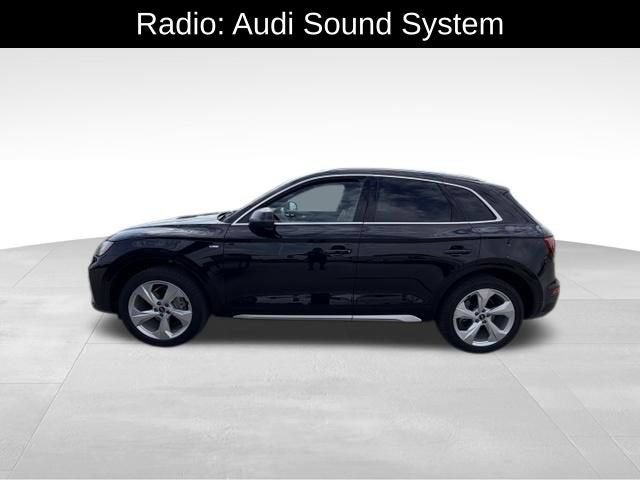 2022 Audi Q5 S line Premium Plus