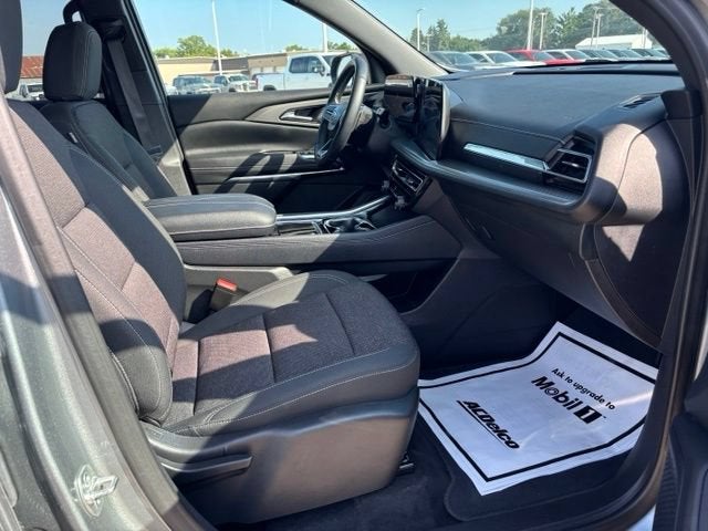 2024 Chevrolet Traverse LS