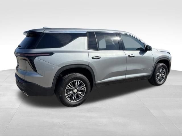 2024 Chevrolet Traverse LS