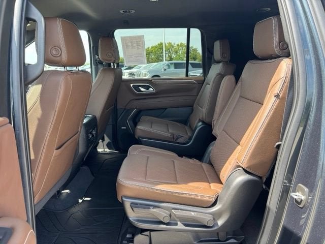 2022 Chevrolet Suburban High Country