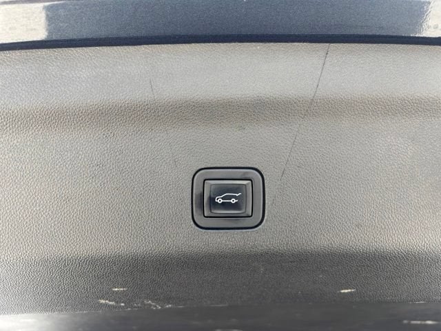 2022 Chevrolet Suburban High Country