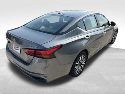 2023 Nissan Altima SV FWD