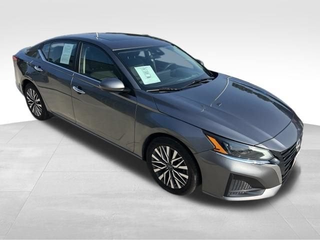 2023 Nissan Altima SV FWD