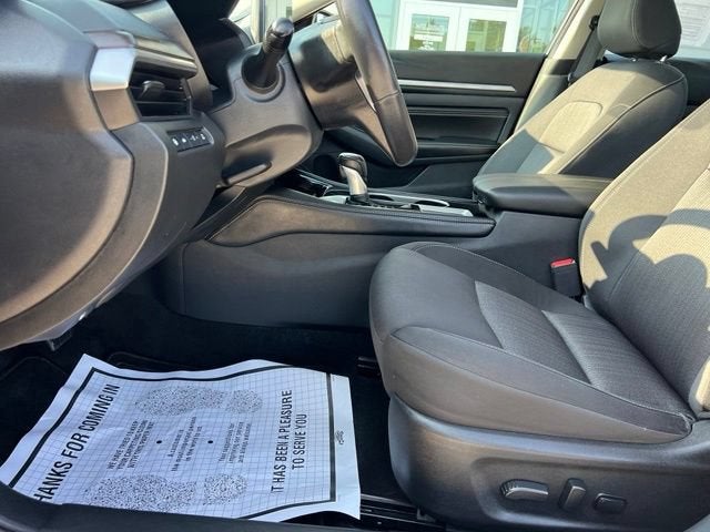 2023 Nissan Altima SV FWD