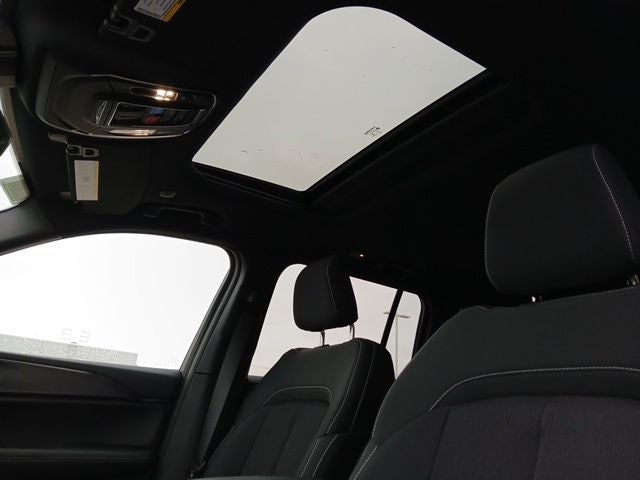 2027 Jeep Grand Cherokee GRAND CHEROKEE LAREDO X 4X4