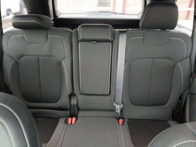 2027 Jeep Grand Cherokee GRAND CHEROKEE LAREDO X 4X4