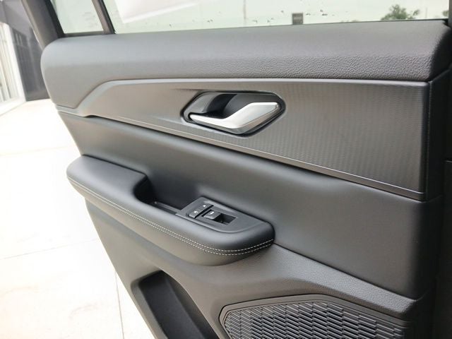 2027 Jeep Grand Cherokee GRAND CHEROKEE LAREDO X 4X4