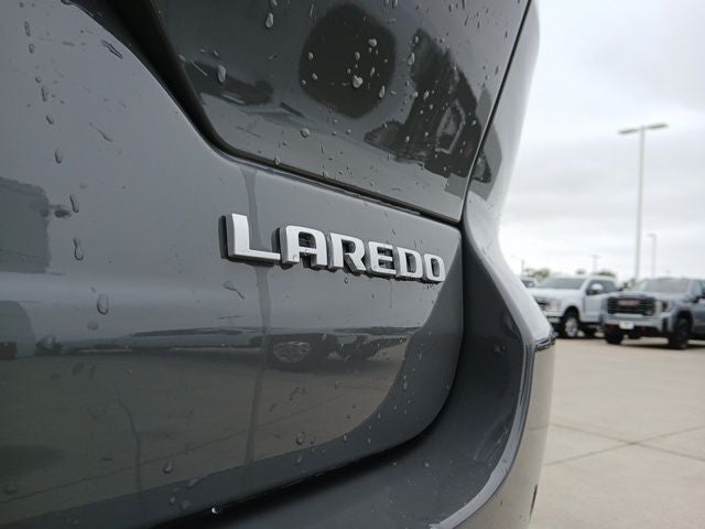 2027 Jeep Grand Cherokee GRAND CHEROKEE LAREDO X 4X4