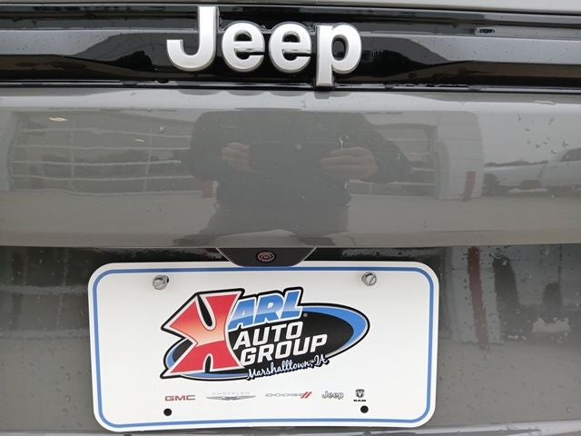 2027 Jeep Grand Cherokee GRAND CHEROKEE LAREDO X 4X4