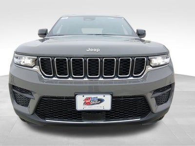 2027 Jeep Grand Cherokee GRAND CHEROKEE LAREDO X 4X4