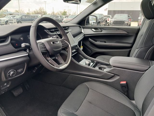 2026 Jeep Grand Cherokee GRAND CHEROKEE LAREDO X 4X4