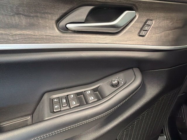 2027 Jeep Grand Cherokee GRAND CHEROKEE LIMITED 4X4