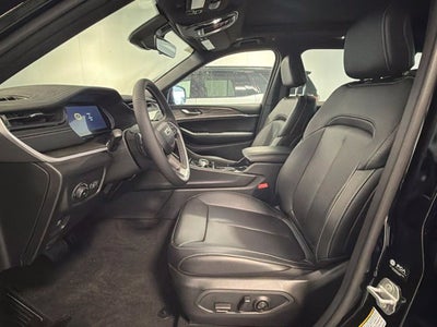 2027 Jeep Grand Cherokee GRAND CHEROKEE LIMITED 4X4