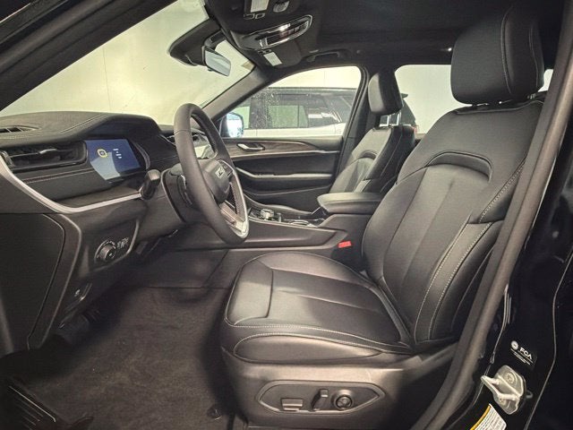 2027 Jeep Grand Cherokee GRAND CHEROKEE LIMITED 4X4
