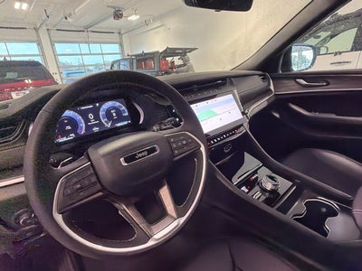 2027 Jeep Grand Cherokee GRAND CHEROKEE LIMITED 4X4