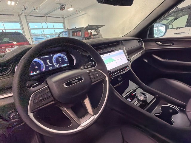 2027 Jeep Grand Cherokee GRAND CHEROKEE LIMITED 4X4