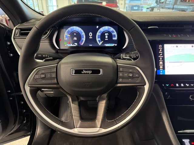 2027 Jeep Grand Cherokee GRAND CHEROKEE LIMITED 4X4