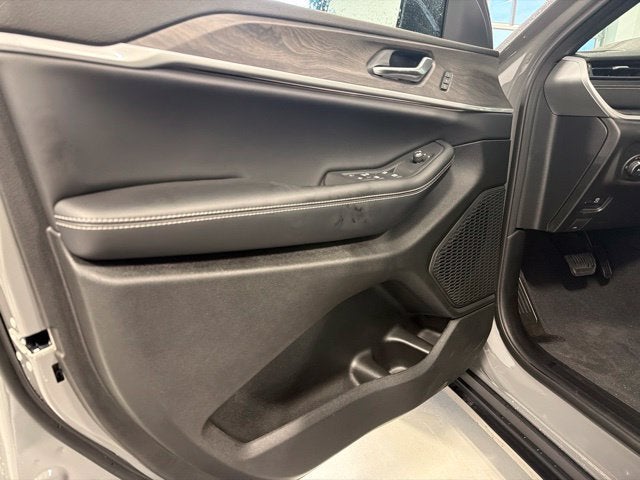 2027 Jeep Grand Cherokee GRAND CHEROKEE LIMITED 4X4