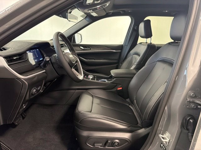 2027 Jeep Grand Cherokee GRAND CHEROKEE LIMITED 4X4