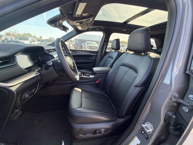 2027 Jeep Grand Cherokee GRAND CHEROKEE LIMITED 4X4