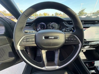2027 Jeep Grand Cherokee GRAND CHEROKEE LIMITED 4X4