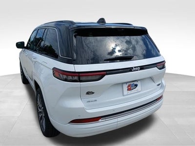 2027 Jeep Grand Cherokee Summit