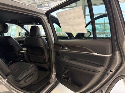 2027 Jeep Grand Cherokee GRAND CHEROKEE L LIMITED 4X4