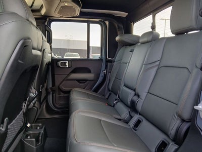 2026 Jeep Gladiator GLADIATOR MOJAVE X 4X4