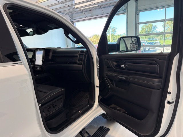 2023 RAM 1500 Limited Crew Cab 4x4 5'7' Box