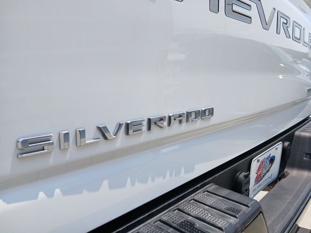 2022 Chevrolet Silverado 2500HD 4WD Crew Cab Standard Bed Custom
