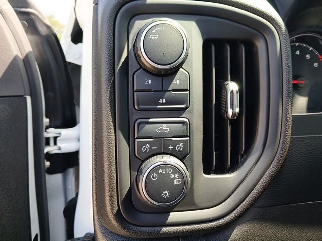 2022 Chevrolet Silverado 2500HD 4WD Crew Cab Standard Bed Custom