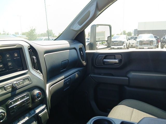 2022 Chevrolet Silverado 2500HD 4WD Crew Cab Standard Bed Custom
