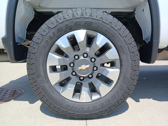 2022 Chevrolet Silverado 2500HD 4WD Crew Cab Standard Bed Custom