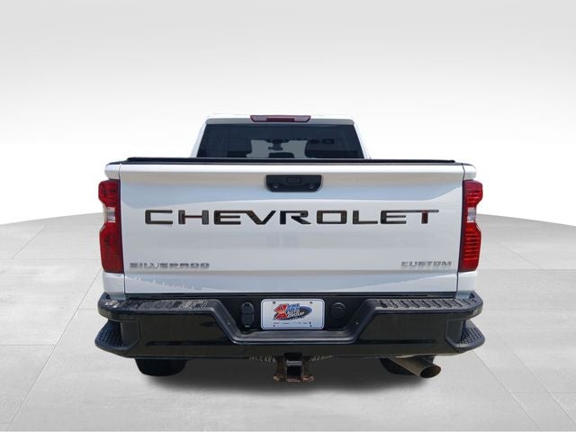 2022 Chevrolet Silverado 2500HD 4WD Crew Cab Standard Bed Custom
