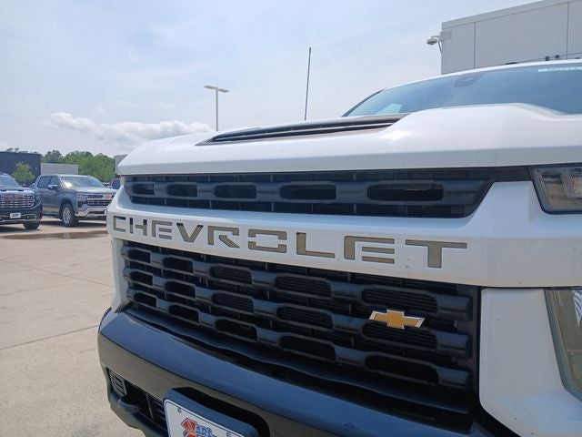 2022 Chevrolet Silverado 2500HD 4WD Crew Cab Standard Bed Custom